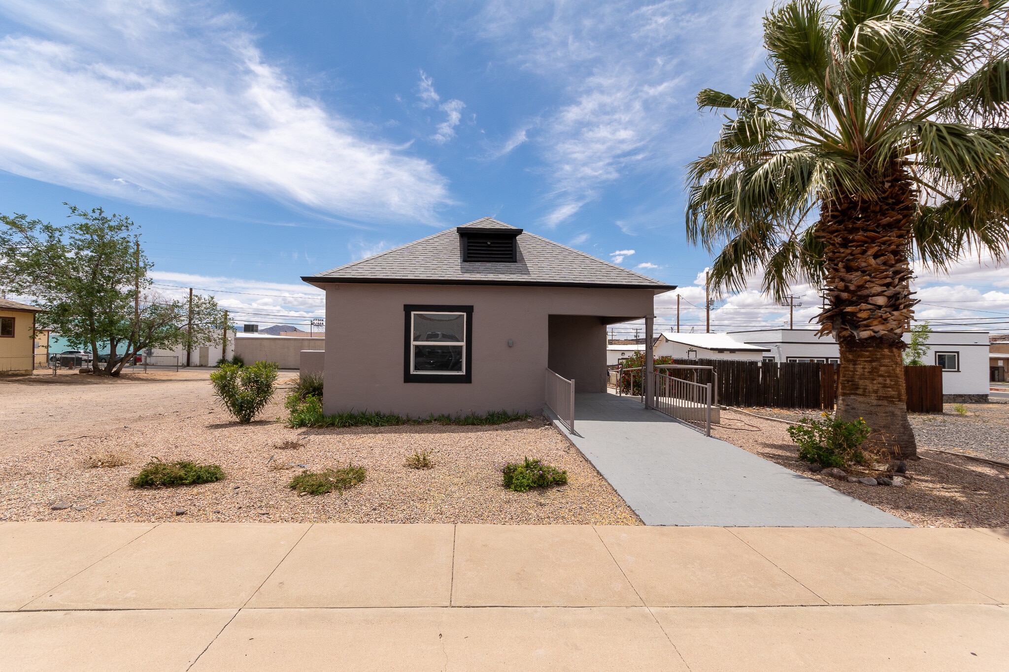 310 E Oak St, Kingman, AZ for sale Building Photo- Image 1 of 38