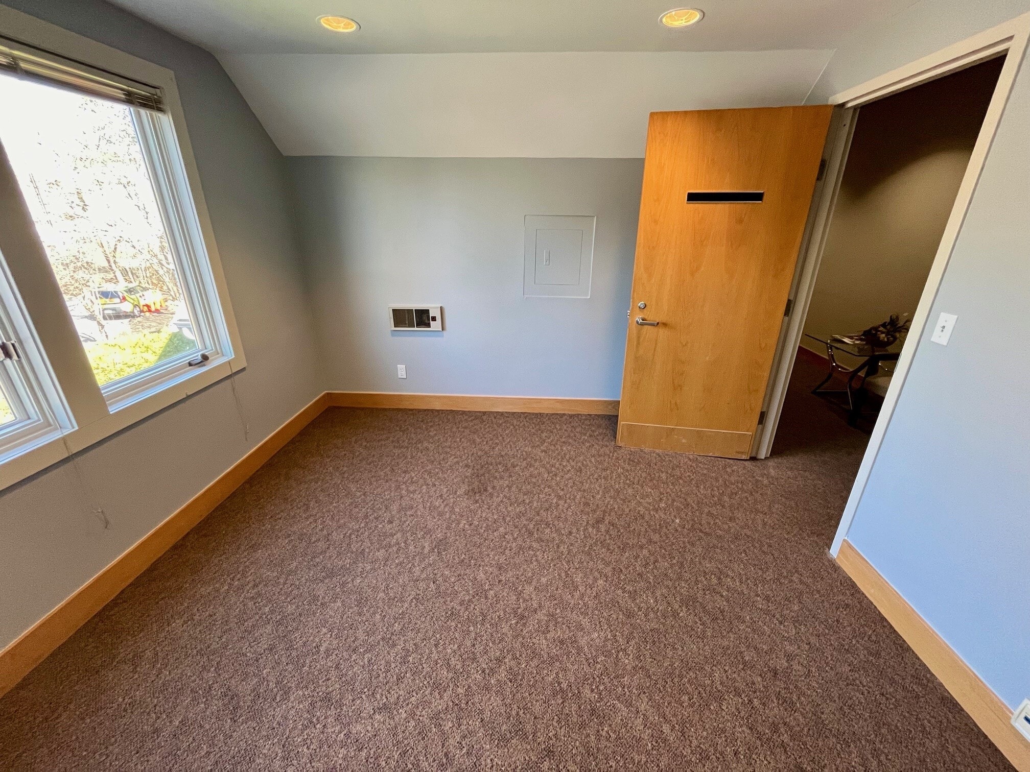 425 Pleasant St, Brockton, MA for lease Interior Photo- Image 1 of 3