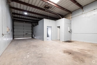 7676 N I-45, Houston, TX for lease Interior Photo- Image 2 of 5