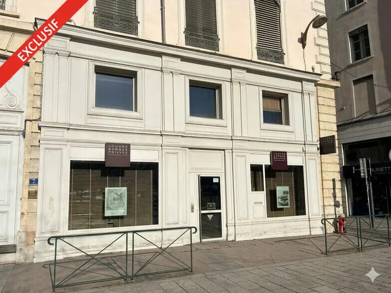 7 Place Bellecour, Lyon à louer - Photo du bâtiment - Image 1 de 12