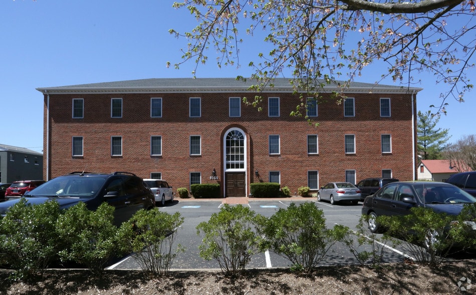 9300 Grant Ave, Manassas, VA for lease - Building Photo - Image 3 of 8