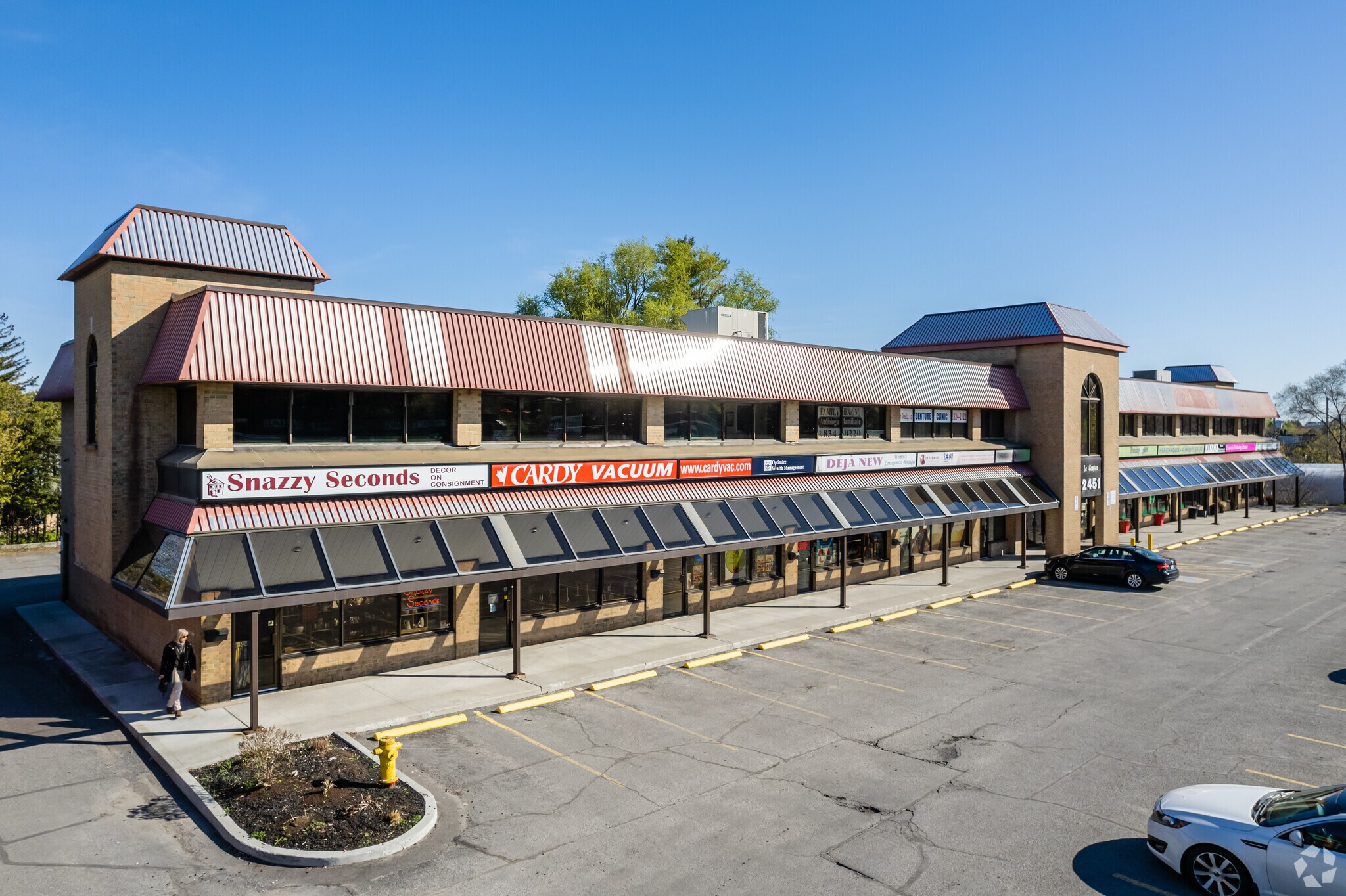 2405-2451 St. Joseph Blvd, Ottawa, ON à vendre Photo principale- Image 1 de 1