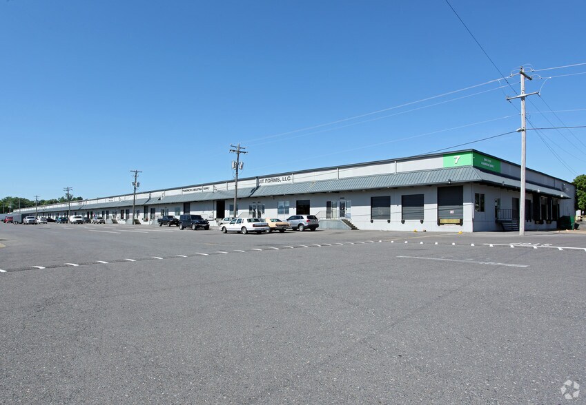 3065-3159 Norbrook Dr, Memphis, TN à louer - Photo du bâtiment - Image 1 de 2