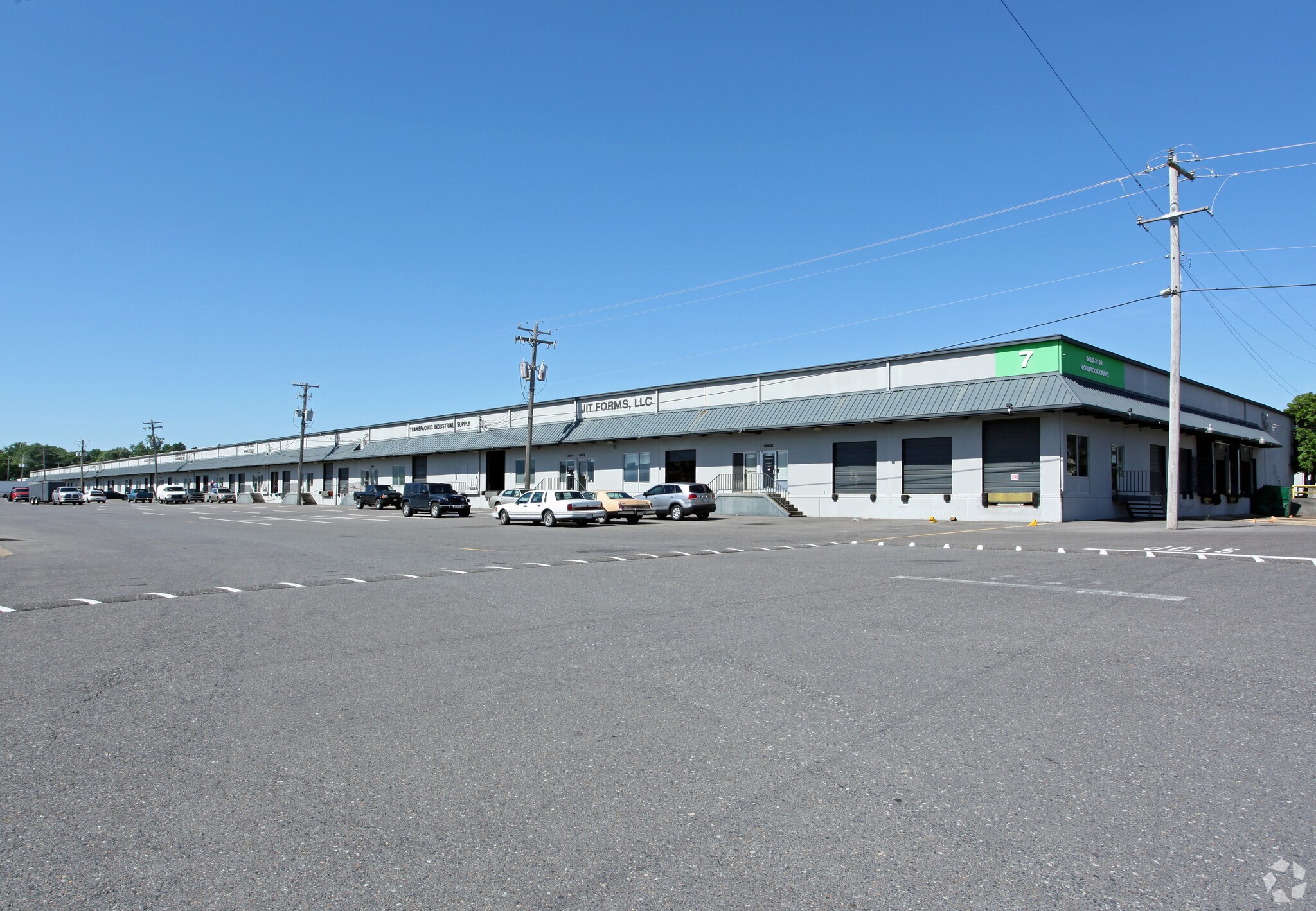 3065-3159 Norbrook Dr, Memphis, TN à louer Photo du bâtiment- Image 1 de 3