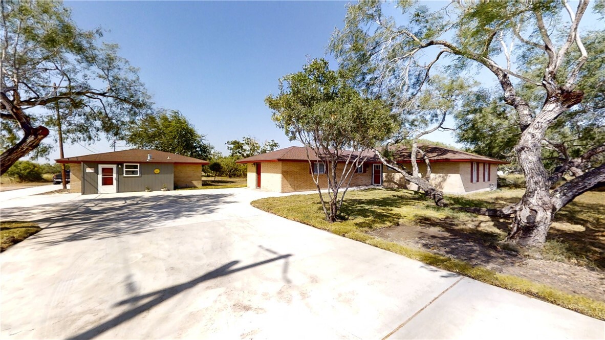 Land in Robstown, TX for sale Primary Photo- Image 1 of 33