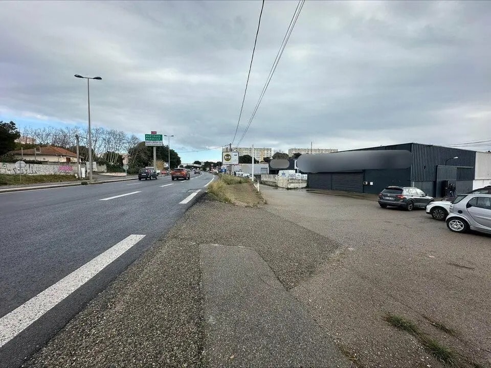 Industrial in Port-de-Bouc for sale Building Photo- Image 1 of 13