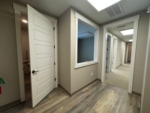 212 Bluffton Rd, Bluffton, SC for lease Interior Photo- Image 1 of 6