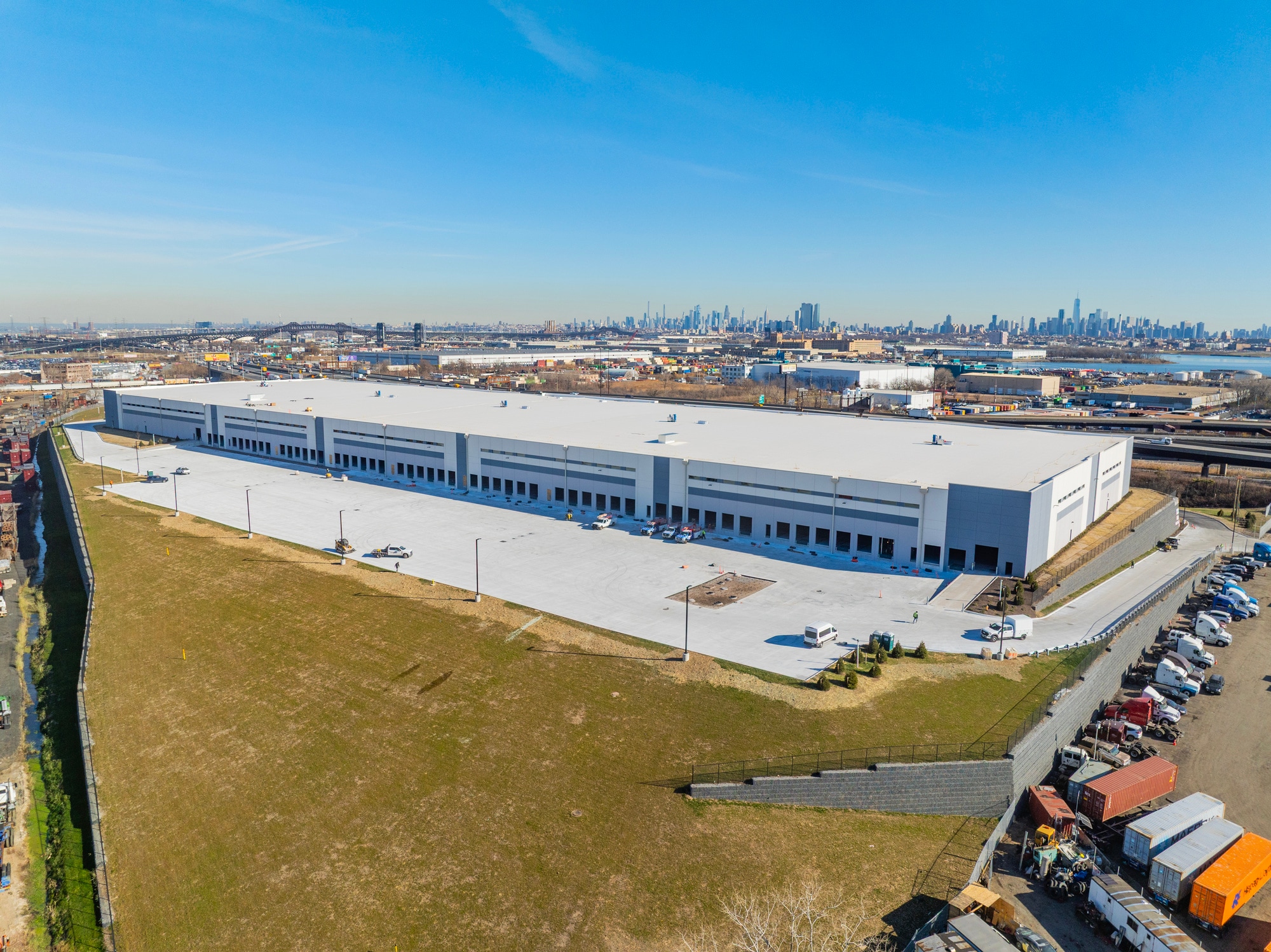 105-161 Hyatt Ave, Newark, NJ for lease Building Photo- Image 1 of 18