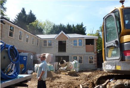 191-195 Sparrows Herne, Bushey à louer - Photo du bâtiment - Image 2 de 2