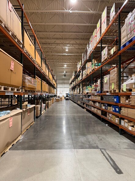 311 Carroll Dr, New Castle, DE à louer - Photo du bâtiment - Image 2 de 12