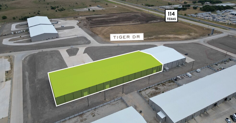 155 Tiger, Rhome, TX à louer - Photo du bâtiment - Image 2 de 6