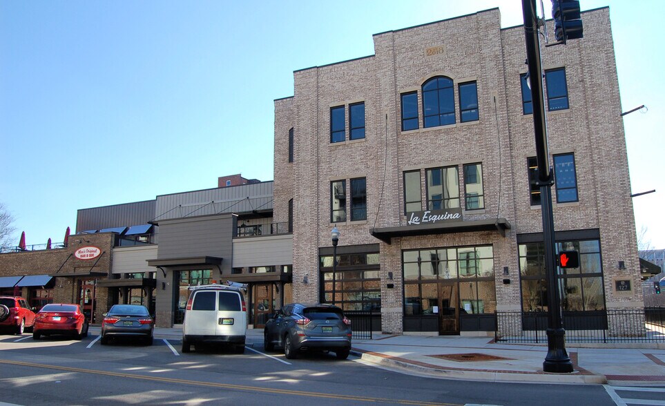 127 Holmes Ave, Huntsville, AL à louer - Photo du bâtiment - Image 2 de 4