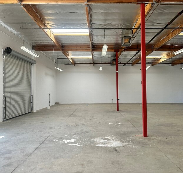 19391 Newhall St, Palm Springs, CA for sale - Building Photo - Image 2 of 4