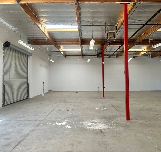 19391 Newhall St, Palm Springs, CA à vendre - Photo du bâtiment - Image 2 de 4