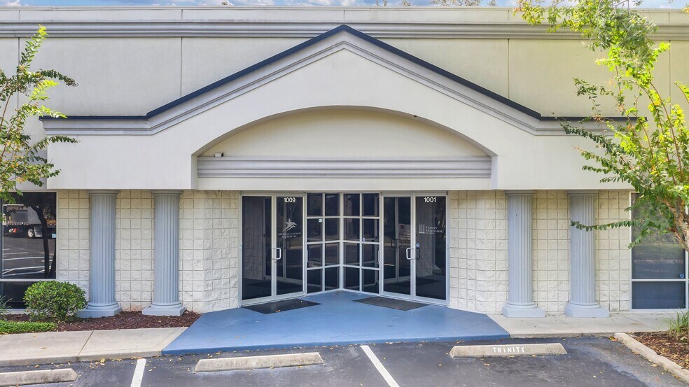 581 Technology Park, Lake Mary, FL à vendre - Photo du bâtiment - Image 2 de 22