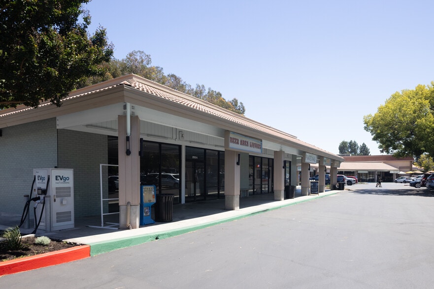 2550 San Ramon Valley Blvd, San Ramon, CA à louer - Photo du bâtiment - Image 3 de 3