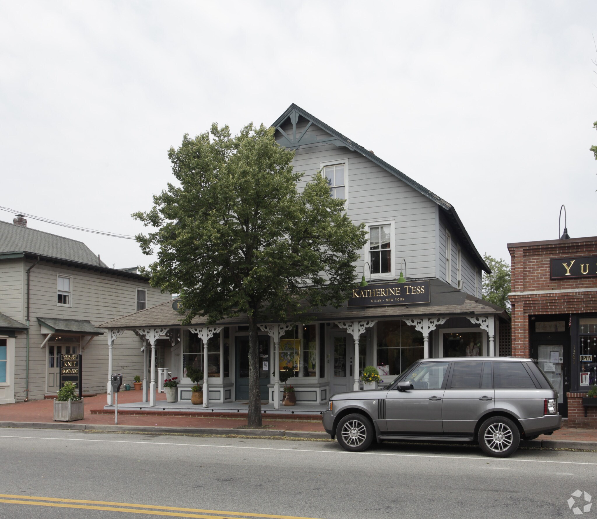 1355 Old Northern Blvd, Roslyn, NY à vendre Photo du bâtiment- Image 1 de 4