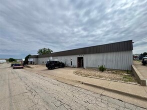 109 Adams St SE, Cascade, IA for lease Building Photo- Image 2 of 9