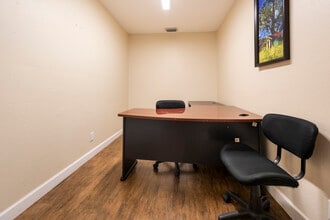 45 E Sheridan St, Dania Beach, FL for lease Interior Photo- Image 1 of 18