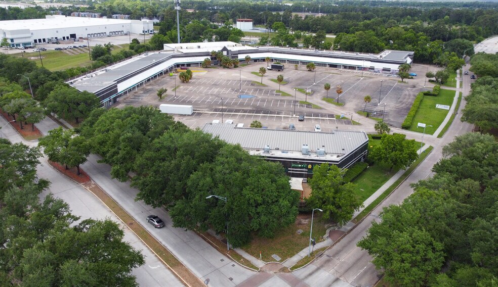 11101 Ella Blvd, Houston, TX à vendre - Photo du bâtiment - Image 3 de 7