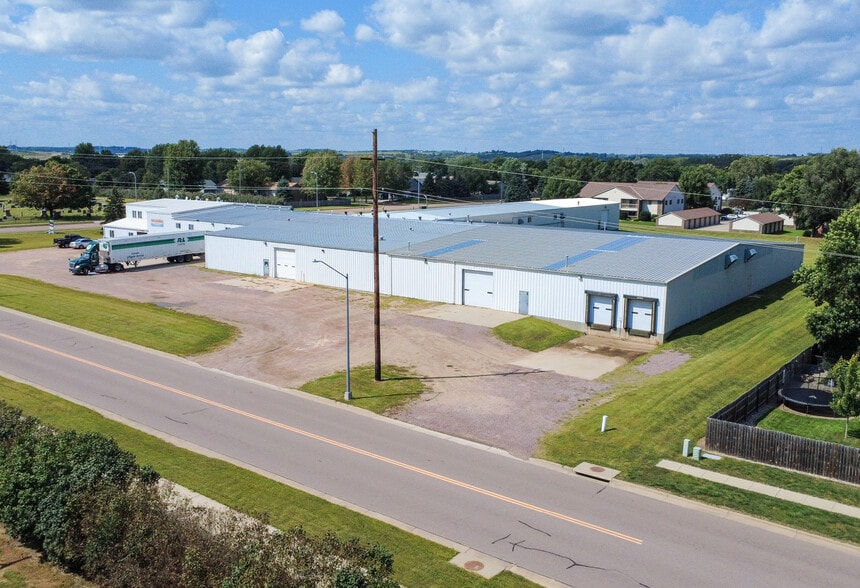 616 S Sioux Blvd, Brandon, SD for lease - Primary Photo - Image 1 of 8