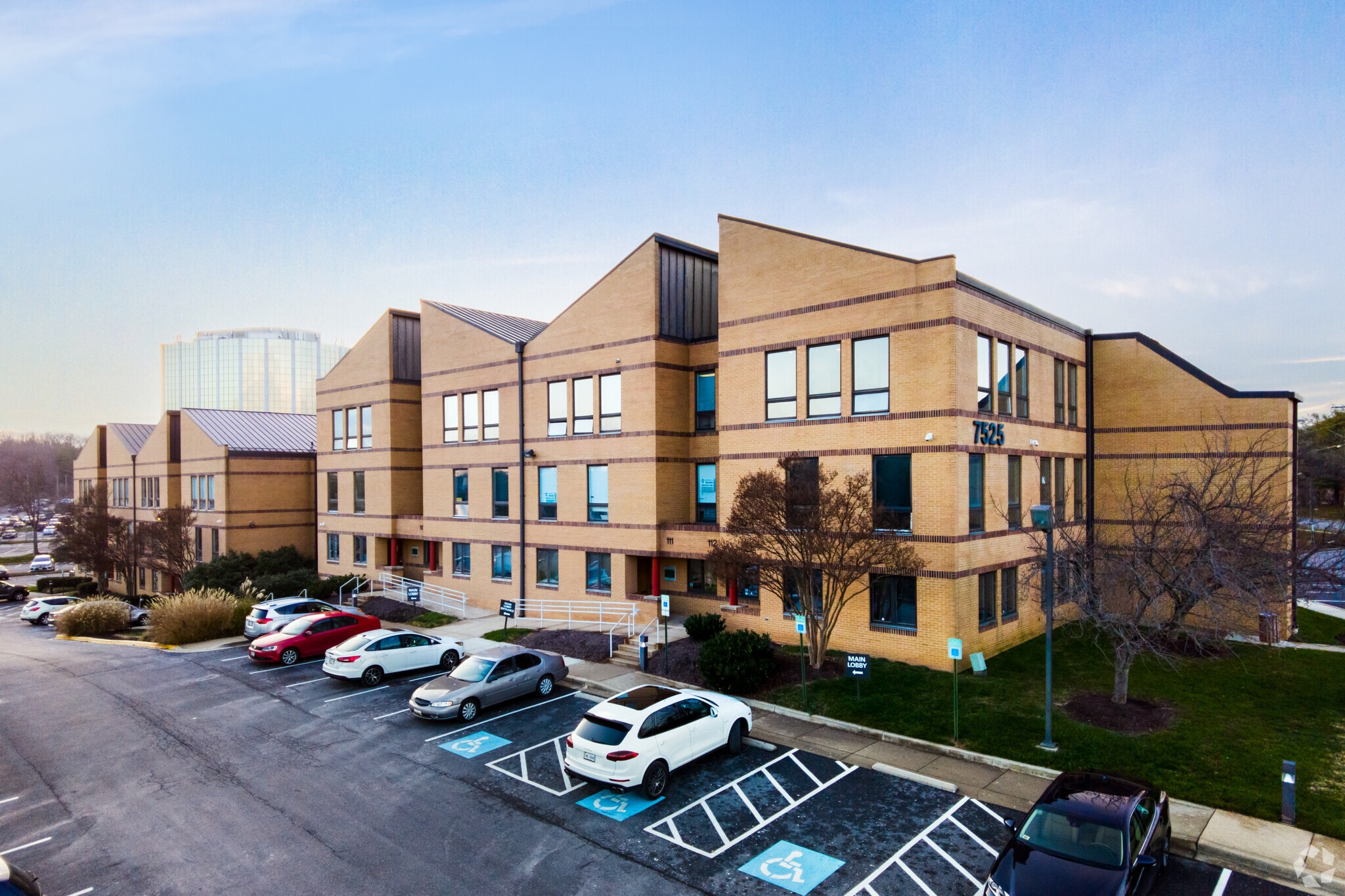 7525 Greenway Center Dr, Greenbelt, MD for lease Primary Photo- Image 1 of 7