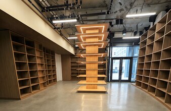 219 Hudson St, New York, NY for lease Interior Photo- Image 2 of 5