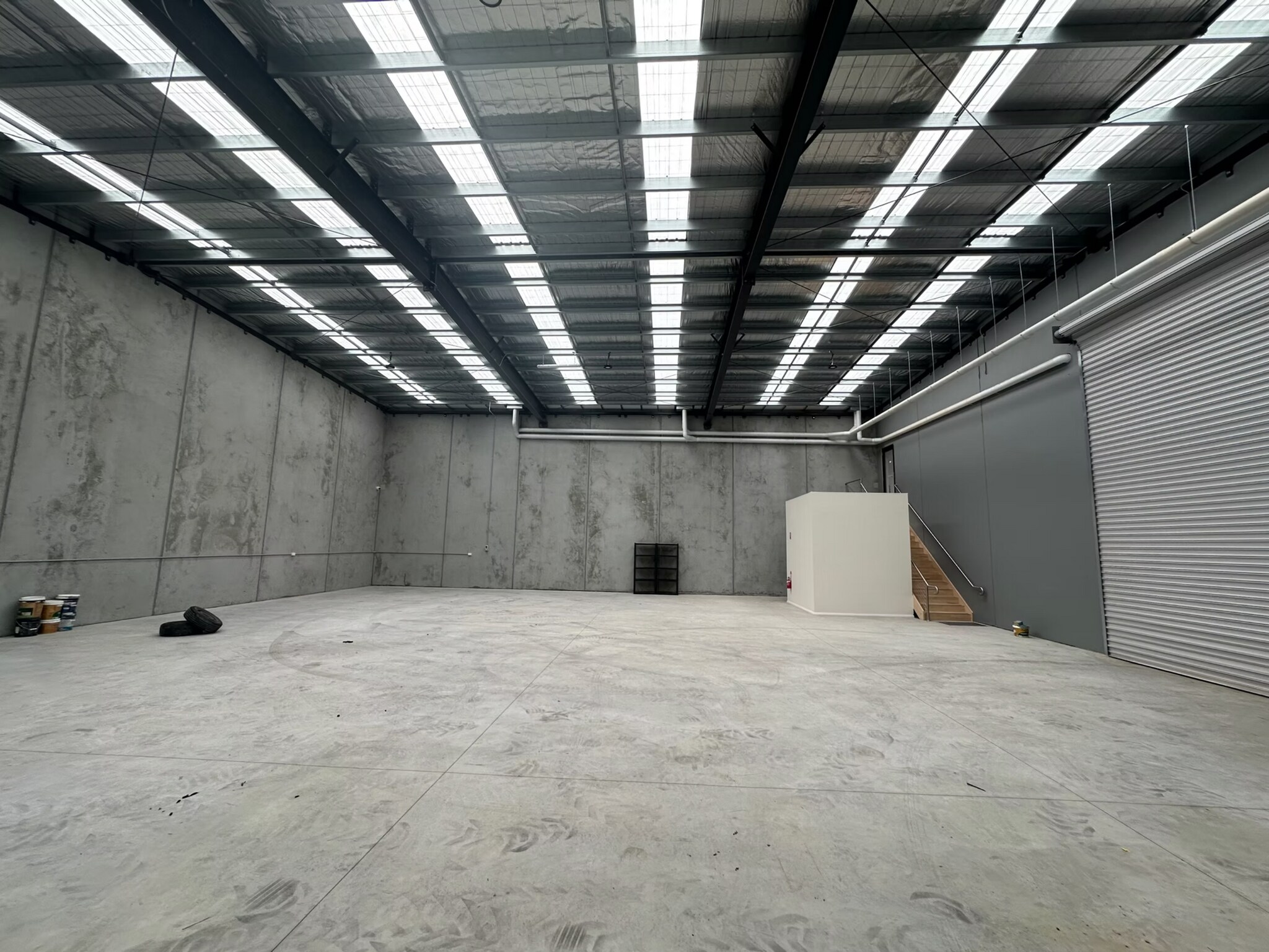 4 Maughan Way, Cranbourne West for lease Interior Photo- Image 1 of 5
