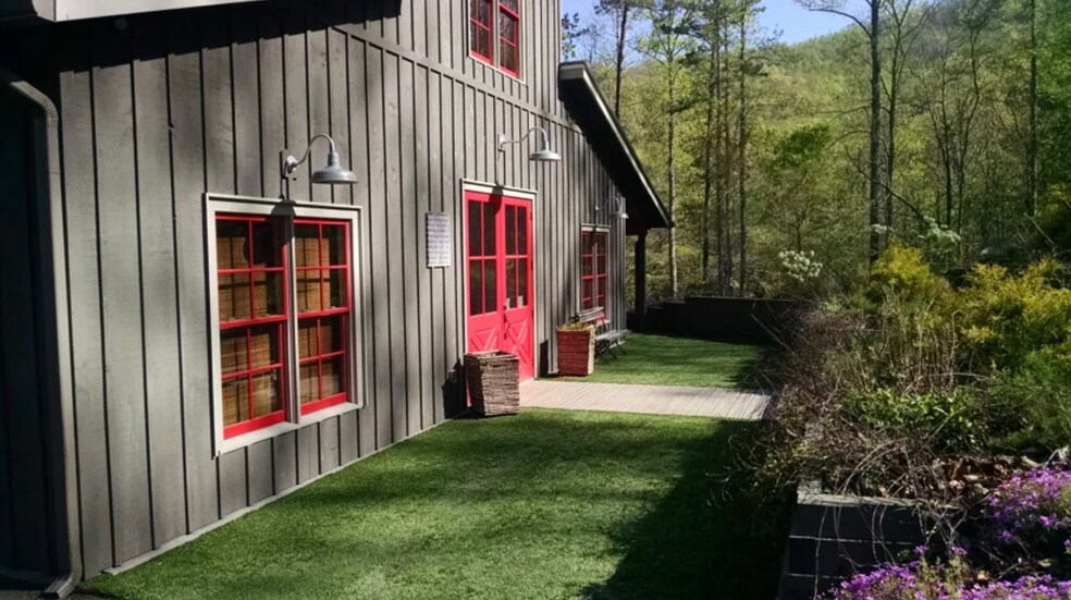 391 Forest Service Rd, Blairsville, GA à vendre - Photo du bâtiment - Image 2 de 13