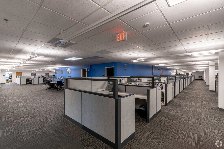 350 Myles Standish Blvd, Taunton, MA for lease - Interior Photo - Image 3 of 10