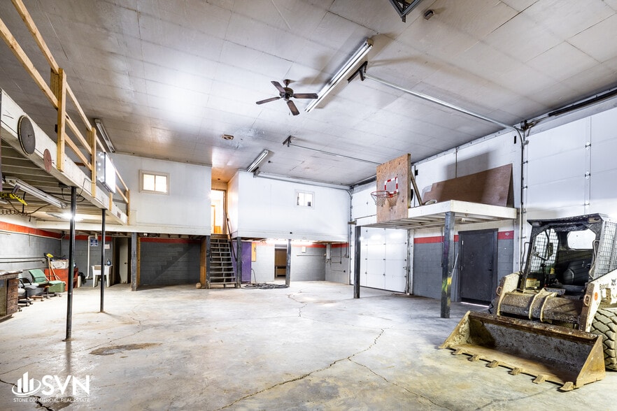 220 Industry Pky, Nicholasville, KY for sale - Building Photo - Image 3 of 17