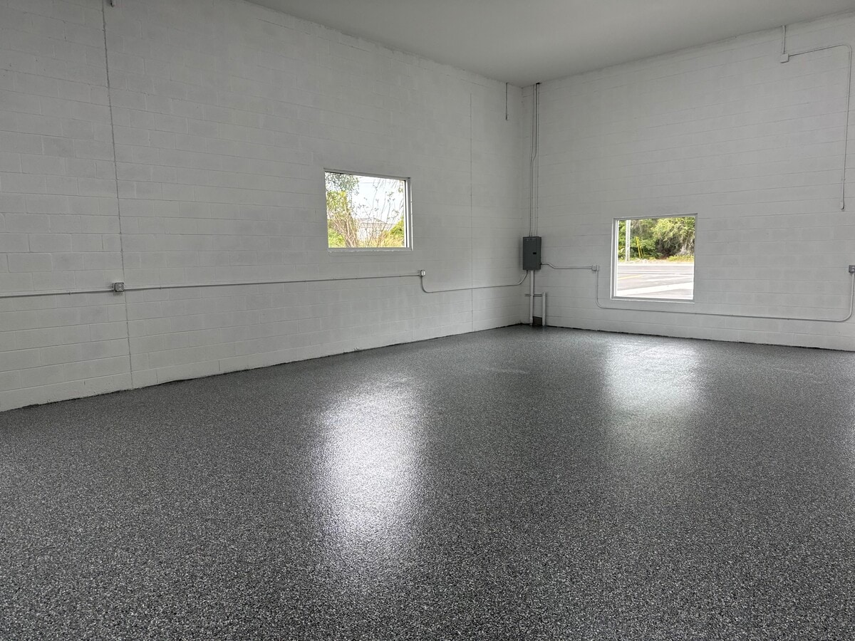 1101 Reed Canal Rd, Port Orange, FL 32129 - Unit F -  - Interior Photo - Image 2 of 4