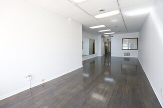 Plus de détails pour 4712 Oakton St, Skokie, IL - Commerce de détail à louer