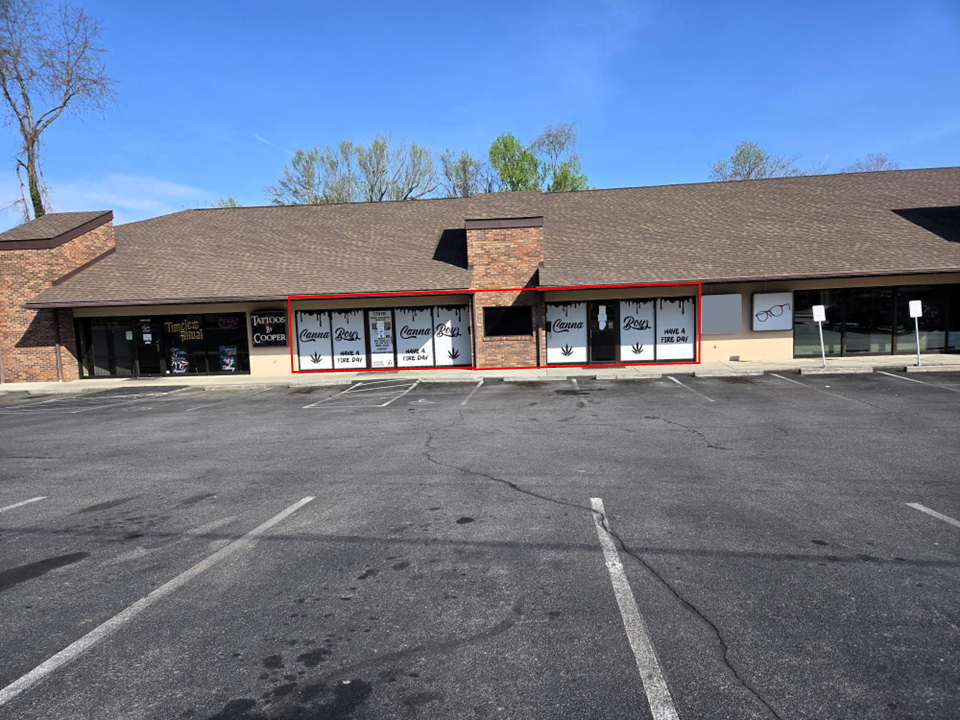 1701 Euclid Ave, Bristol, VA for lease Interior Photo- Image 1 of 8