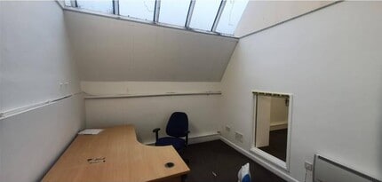 Park Ln, Wolverhampton for lease Interior Photo- Image 2 of 5