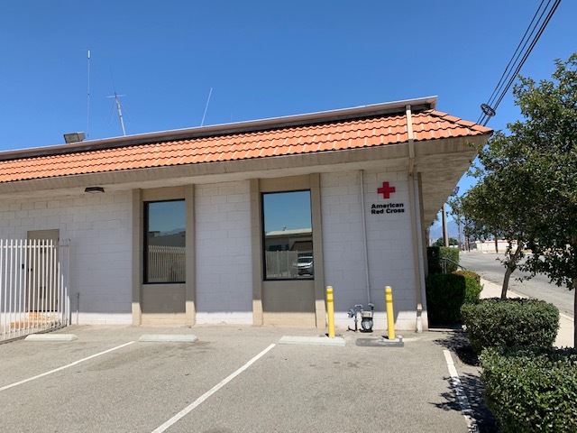 202 W Rialto Ave, San Bernardino, CA for lease - Building Photo - Image 2 of 14