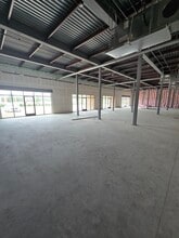 658 Interstate 30 Frontage Rd, Garland, TX for lease Interior Photo- Image 1 of 4