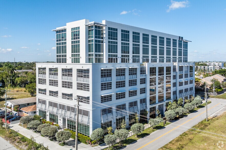 800 SE 4th Ave, Hallandale Beach, FL à louer - Photo principale - Image 1 de 50