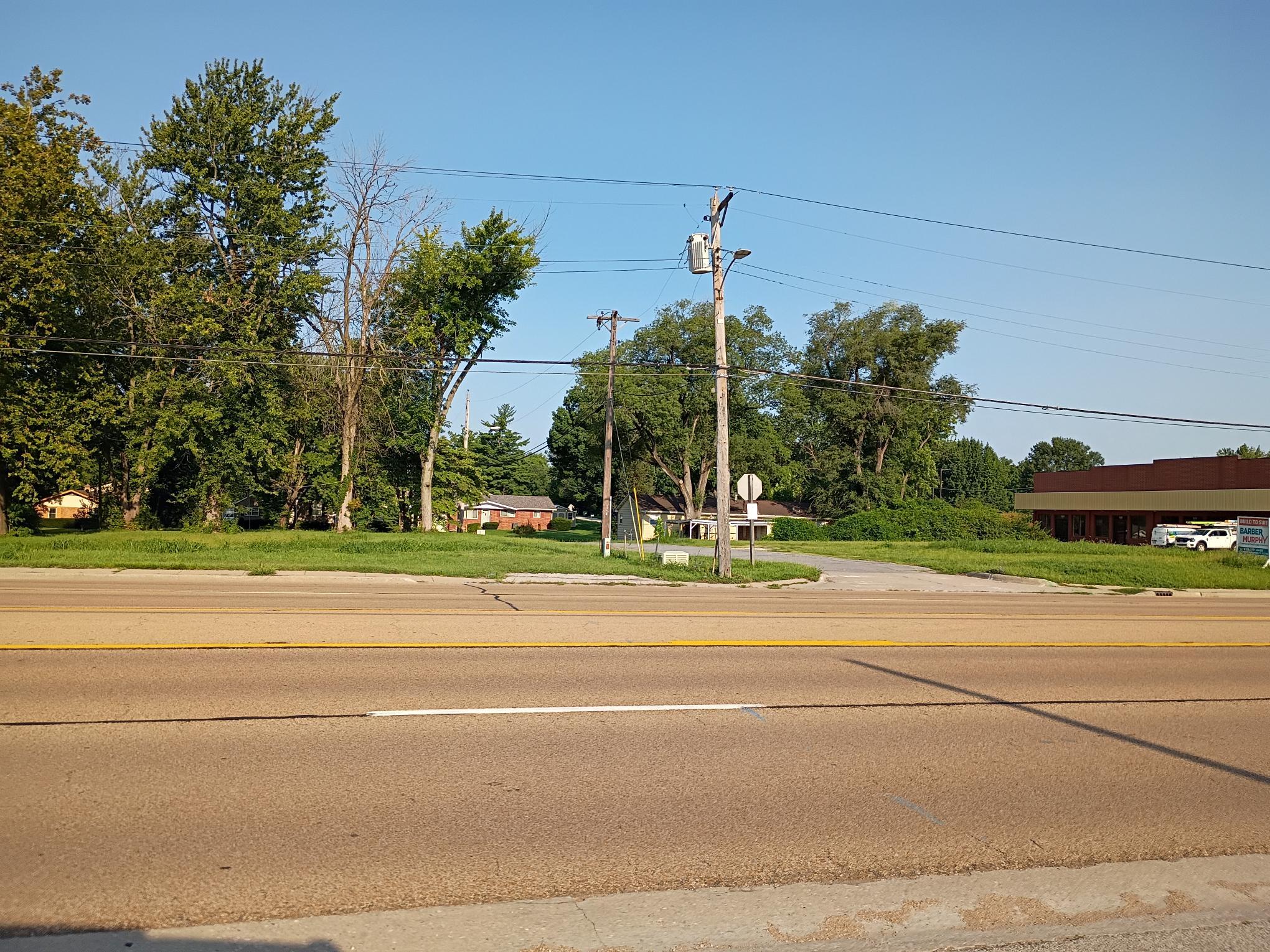 5305 N Illinois, Fairview Heights, IL for lease Building Photo- Image 1 of 8
