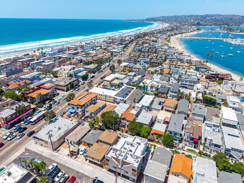813 Isthmus Ct, San Diego, CA à vendre - Photo du bâtiment - Image 3 de 51