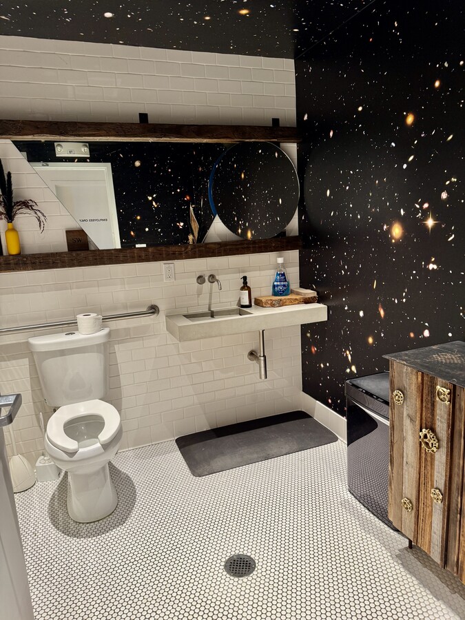 637 King St, San Francisco, CA 94107 - Unit 1 - - Interior Photo - Image 1 of 5