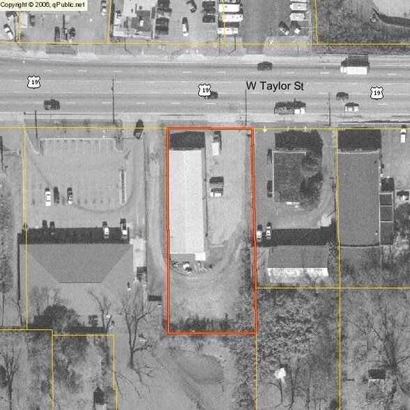 1302 W Taylor St, Griffin, GA à vendre - Photo principale - Image 1 de 2