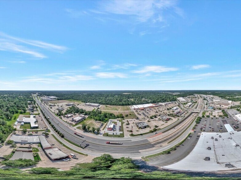 108 Miles Way, Lufkin, TX à vendre - Photo du bâtiment - Image 3 de 32
