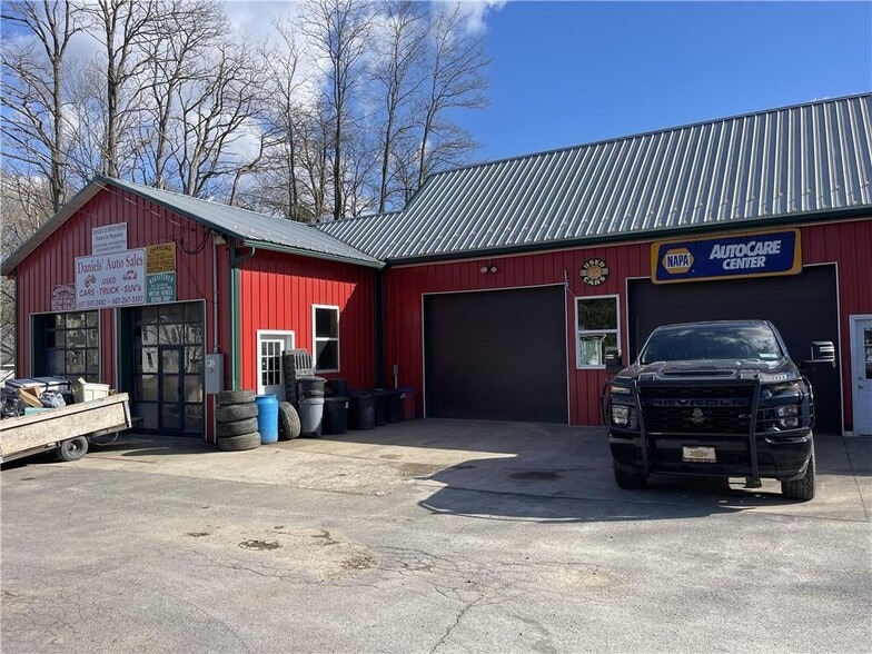6225 State Highway 28, Fly Creek, NY à vendre - Photo du bâtiment - Image 3 de 16
