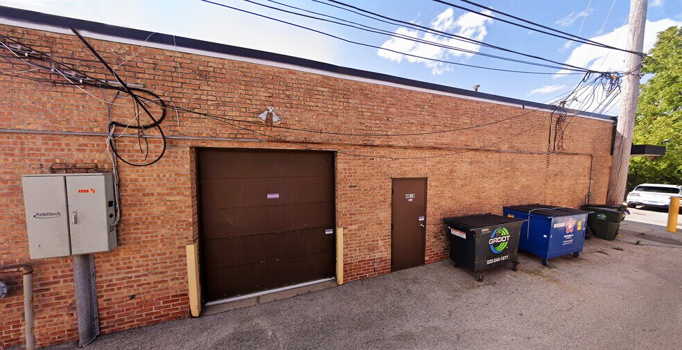 4000-4010 N Nashville Ave, Chicago, IL à louer - Photo du bâtiment - Image 2 de 10