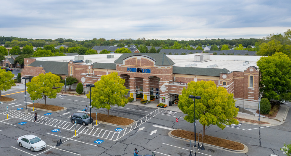 13108 Eastfield Rd, Huntersville, NC for sale - Primary Photo - Image 1 of 1