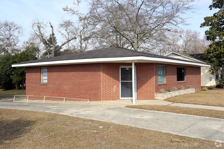 13 N College St, Statesboro, GA à vendre - Photo du bâtiment - Image 3 de 3