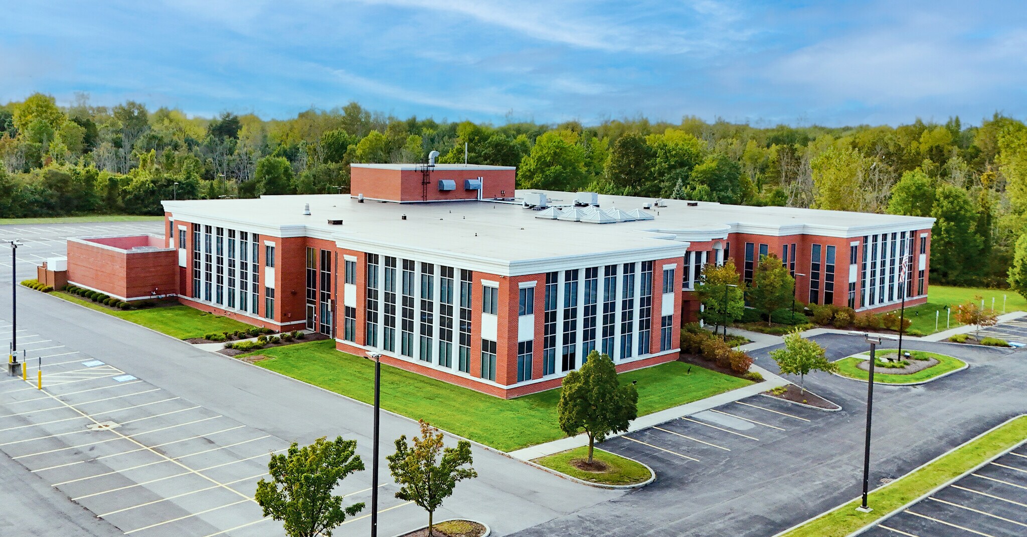 6950 S Transit Rd, Lockport, NY à louer Photo principale- Image 1 de 11