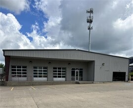 1000 48th Street, Springdale, AR for lease Interior Photo- Image 1 of 3