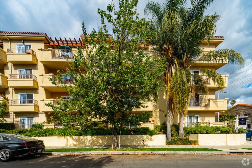 11911 Mayfield Ave, Los Angeles, CA for sale - Building Photo - Image 3 of 6